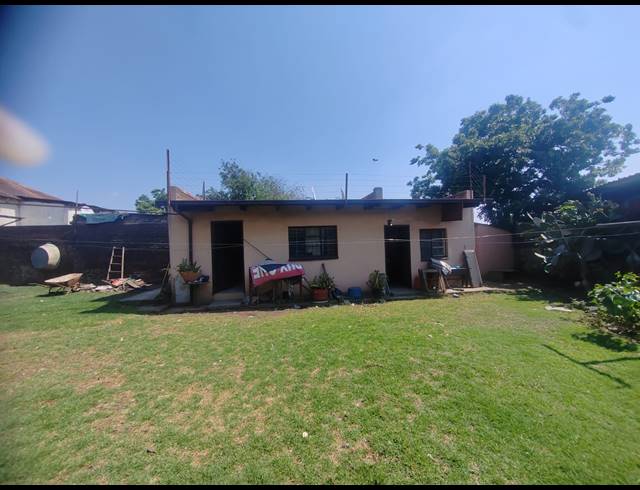 3 BEDROOM FREESTANDING FOR SALE IN GERMISTON SOUTH